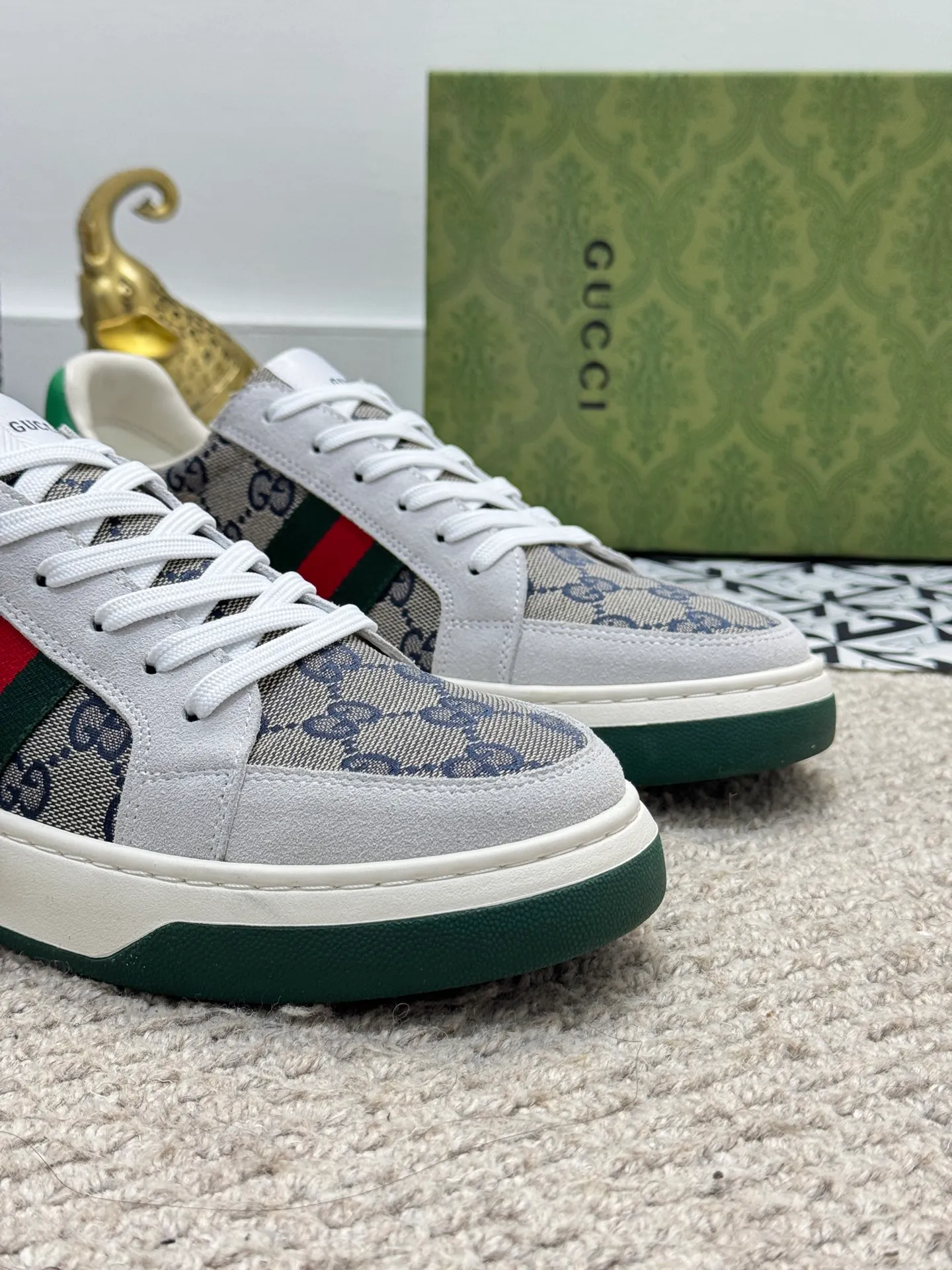 Men's shoes 💰400 [New model] 🪳🪳Gucci─Gucci classic. Gucci purchase level, comparable to genuine products without pressure, colorful style prevails, really looks good on the feet, original leather imported from Italy, the texture is amazing! Lasting technology, first-layer sheepskin lining imported from Italy, highly recommended product, a must-see, high quality will definitely satisfy you! Size: 38-44 (45 customized